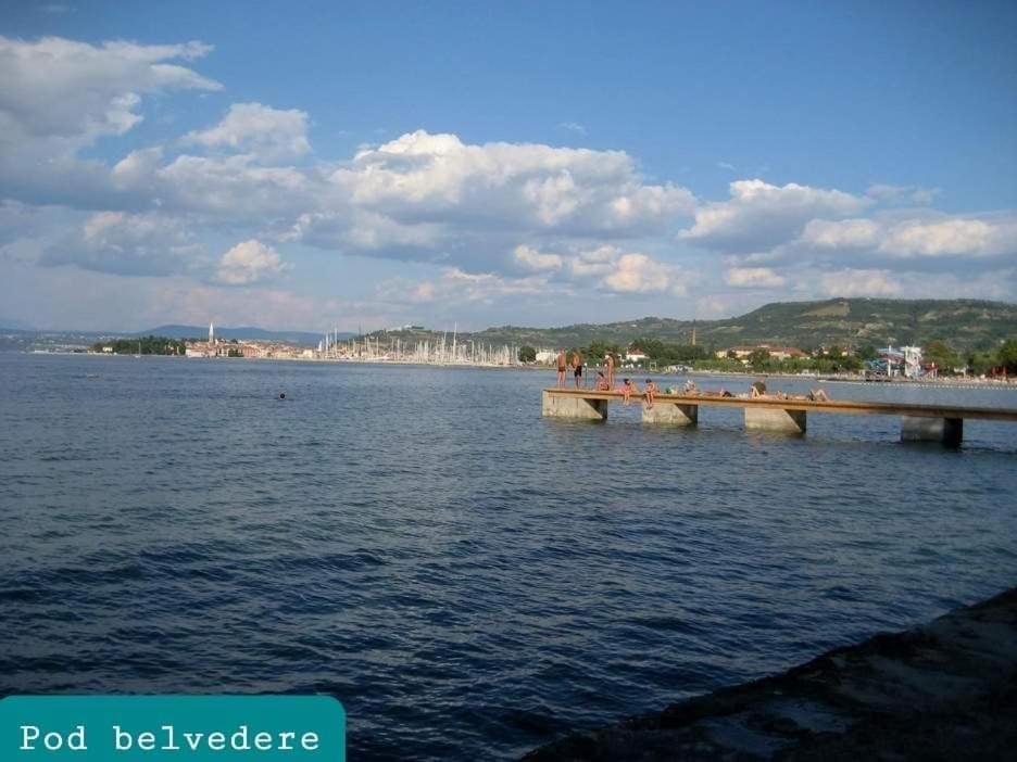 Apartmaji Soncek Izola Exteriör bild