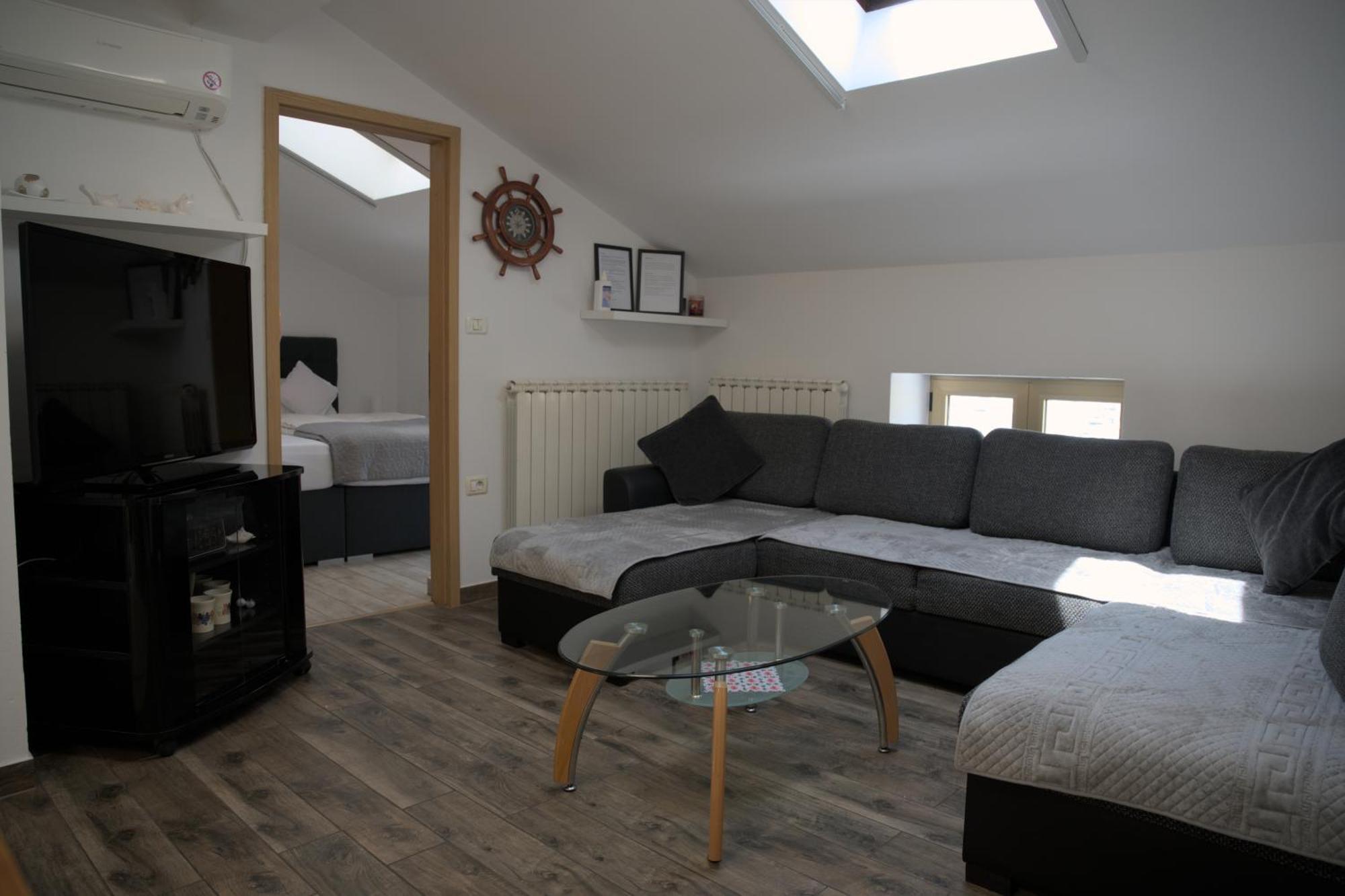 Apartmaji Soncek Izola Exteriör bild