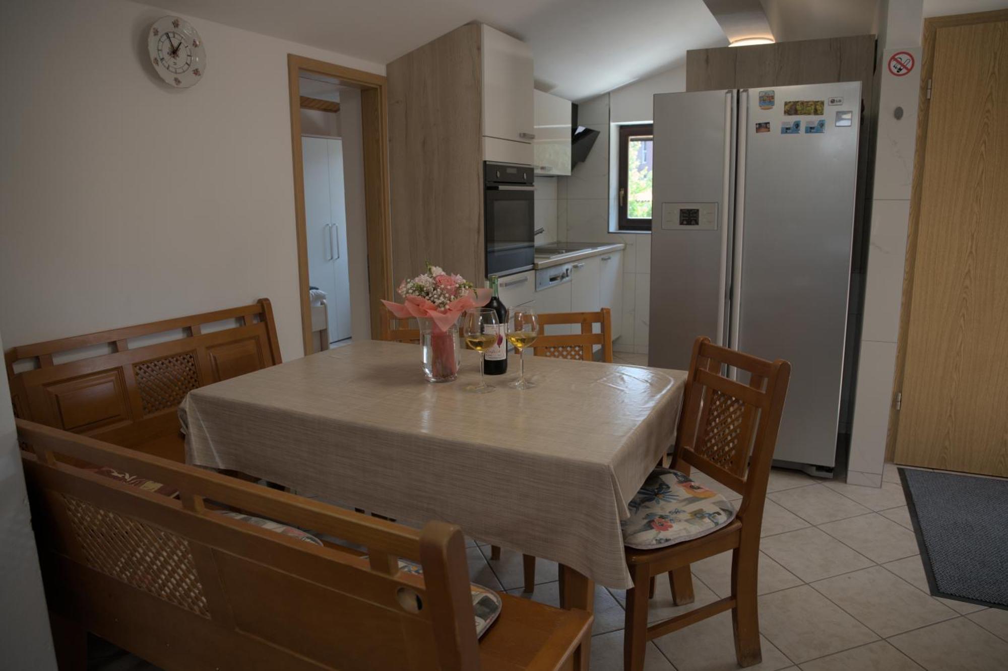 Apartmaji Soncek Izola Exteriör bild