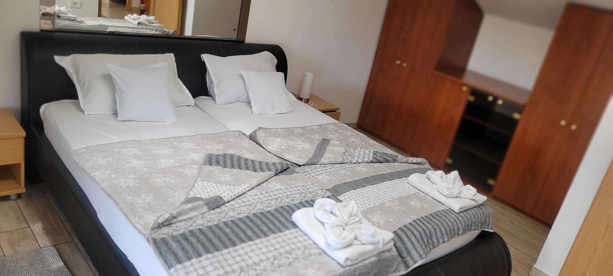 Apartmaji Soncek Izola Exteriör bild